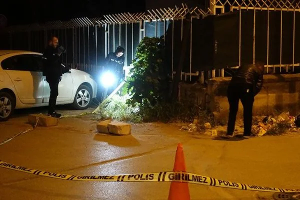 İzmir'de NATO lojmanlarına pompalı tüfekle ateş açıldı