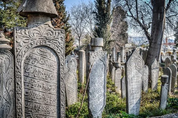 Kabir ziyaretlerinin adabı