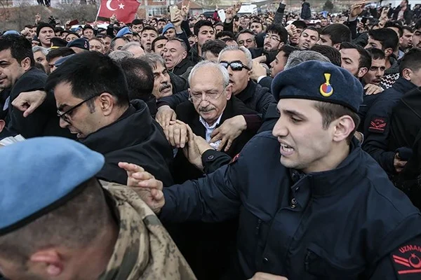 Kılıçdaroğlu'na saldırının şüphelisi savcılığa sevk edildi