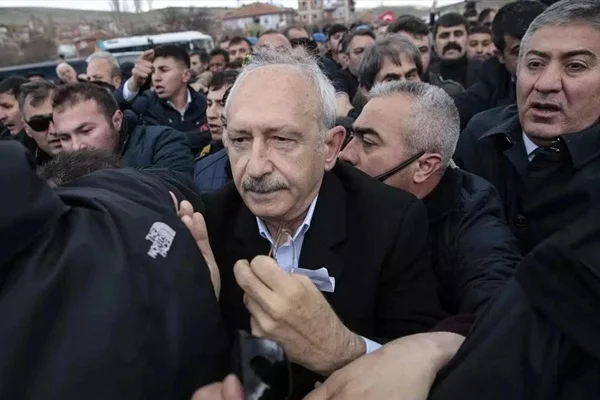 Kılıçdaroğlu'na yumruk atan kişi hakkında karar