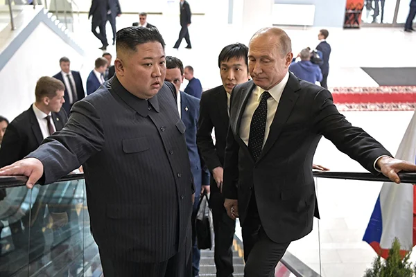 Kim Jong-un, Putin'i yarım saat bekletti