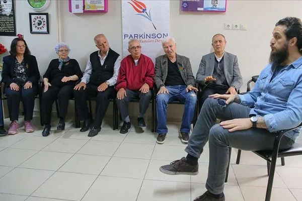 Perküsyon terapisi parkinson hastalarına umut oldu