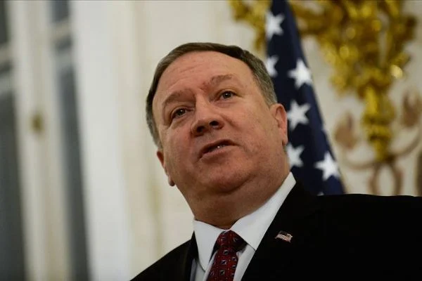 Pompeo Maduro'dan Kolombiya sınırını açmasını istedi