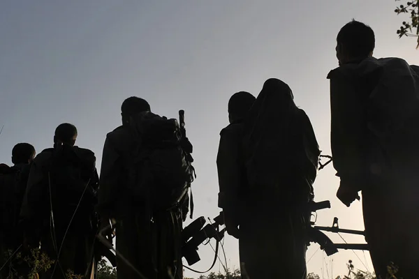 PYD, Esed rejimine ait uçak hurdalarını Irak'a taşıyor