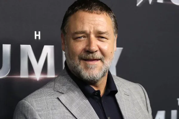 Russell Crowe'dan Fenerbahçe paylaşımı