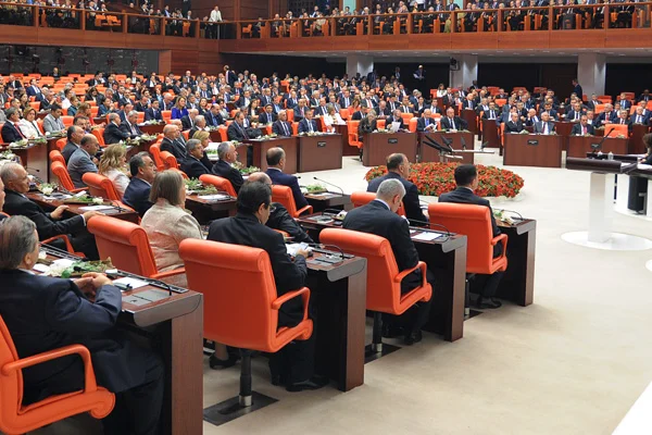 Seçim sonrası TBMM'de vekil sayısı düşebilir