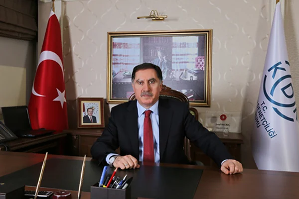 Şeref Malkoç: YSK hukukun dışına çıkmaz