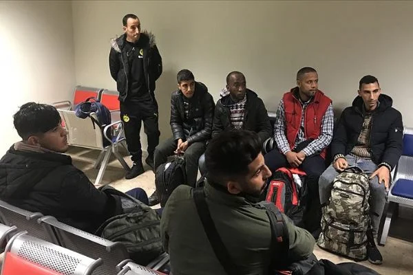 'Söylentiye' inanan düzensiz göçmenlerin Edirne'ye gelişleri sürüyor