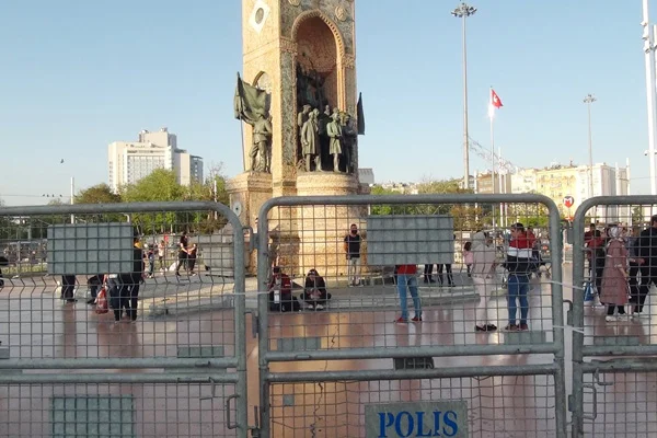 Taksim Meydanı'nda 1 Mayıs kutlamasına izin çıkmadı