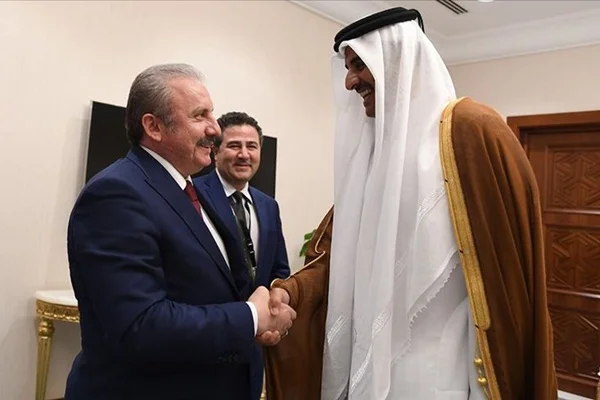 TBMM Başkanı Şentop, Katar Emiri ile görüştü