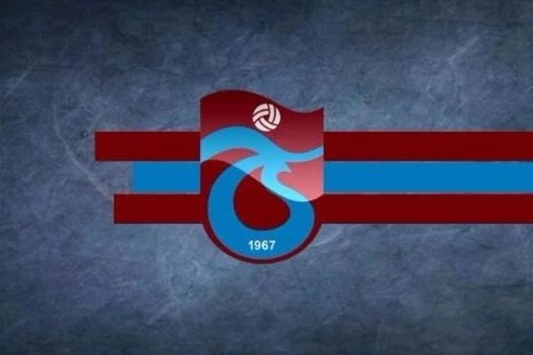 Trabzonsporlu futbolcu kaza geçirdi