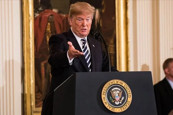 Trump Kolombiya ve Orta Amerika ülkelerini hedef aldı