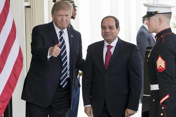 Trump, Sisi'ye övgüler yağdırdı