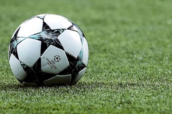 UEFA Şampiyonlar Ligi'nde çeyrek final maçları oynanacak