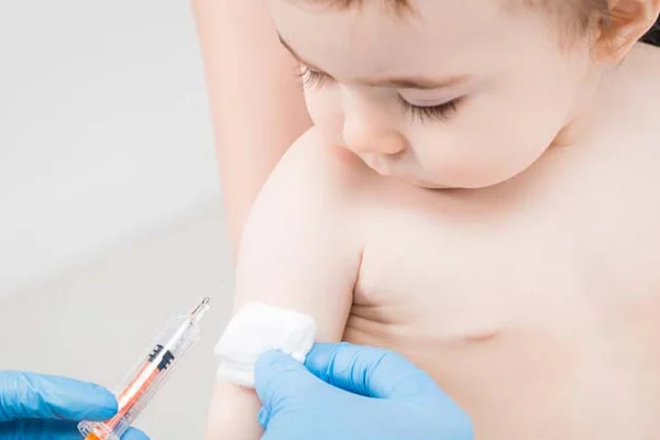 UNICEF'ten ailelere 'aşı' uyarısı