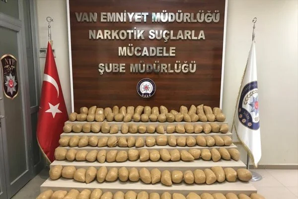 Van'da 127 kilo eroin yakalandı