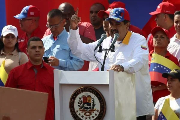 Venezuela'da Maduro destekçileri de 6 Nisan'da sokakta
