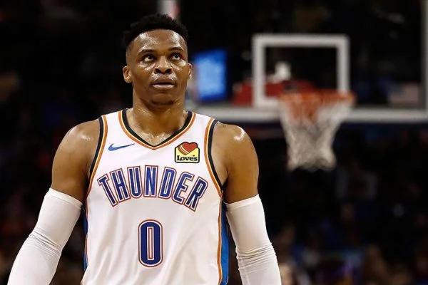 Westbrook tarihe geçti
