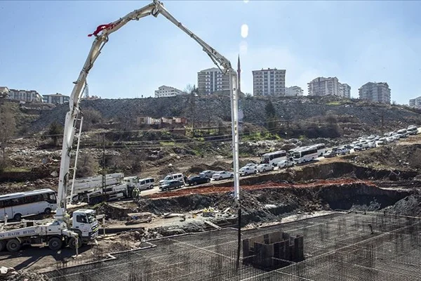 'Yılda 300 bin konutun dönüşümü sağlanacak'