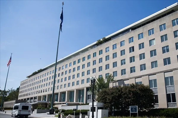 ABD, Venezuela'nın Washington Büyükelçiliğini boşaltacak