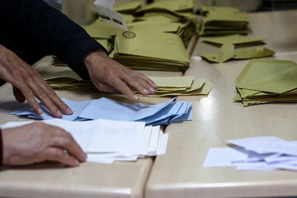 AK Parti'den açıklama: Seçimler İstanbul'da yenilenecek