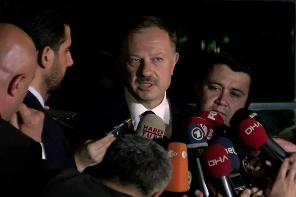 AK Parti YSK Temsilcisi Özel: Özrü iftirasını kapatmaz