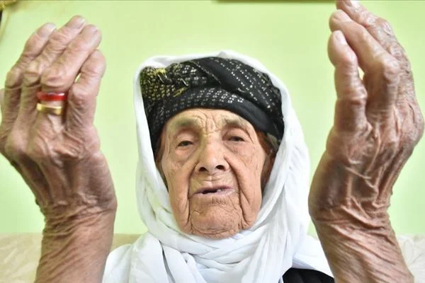 Asırlık çınarın ramazan mutluluğu