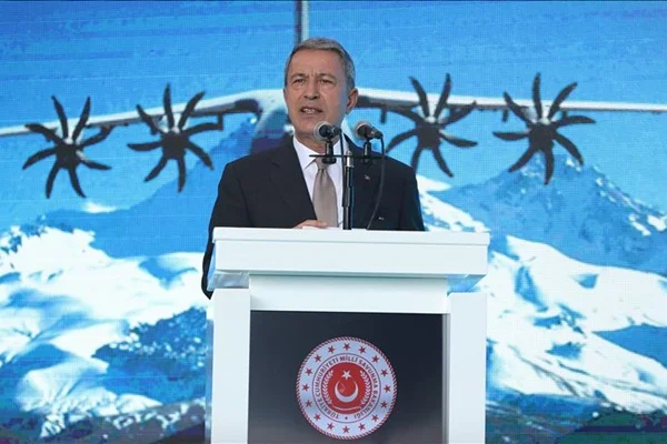 Bakan Akar: Ruslarla görüşmelerimiz sürüyor