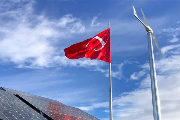 Bakan Dönmez'den 'kendi elektriğini kendin üret' çağrısı