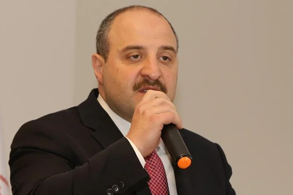 Bakan Varank açıkladı: Genç teknoloji girişimcilerine hibe desteği
