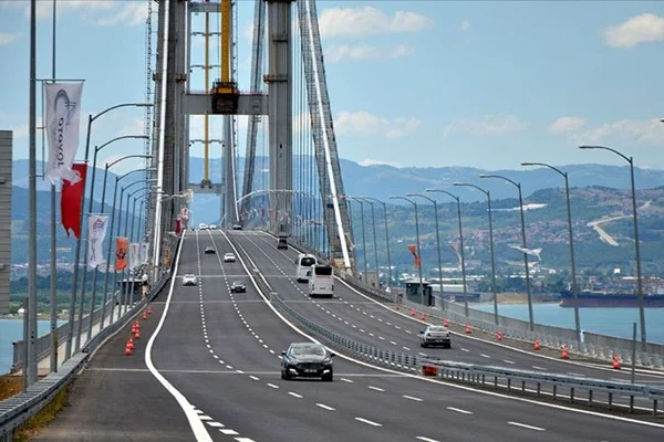 Bayram tatilinde otoyol ve köprüler ücretsiz