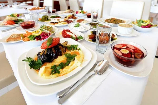 Canan Karatay'dan ramazanda sağlıklı beslenme önerileri