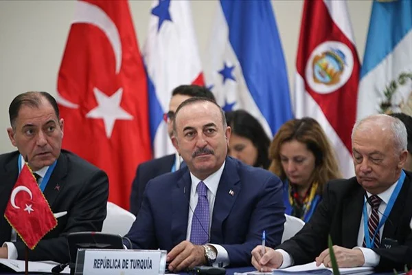 Çavuşoğlu: Dünyada 70 milyon kişi yerinden edilmiş durumda