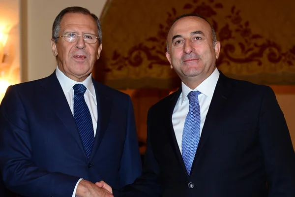 Çavuşoğlu'ndan Lavrov'a taziye telefonu