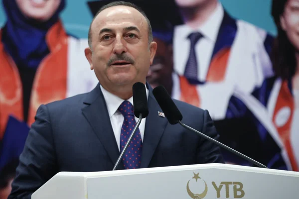 Çavuşoğlu'ndan S-400 ve diplomatlar açıklaması