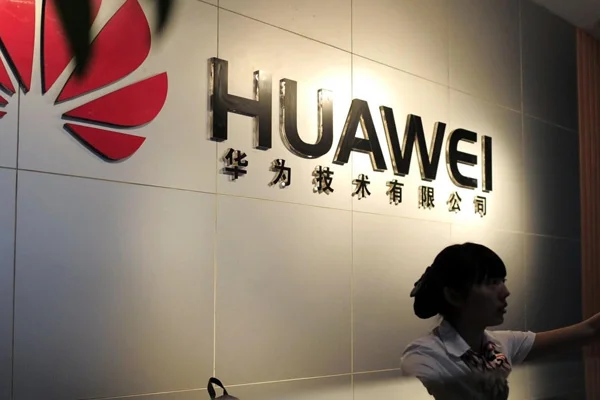 Çin'den Google'ye ''Huawei'' tepkisi