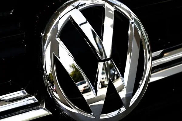Çinli sanatçı Weiwei'den Volkswagen'e dava