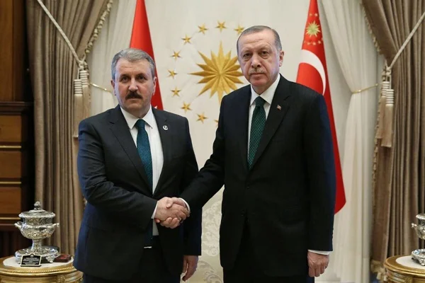Cumhurbaşkanı Erdoğan, Mustafa Destici'yi kabul etti