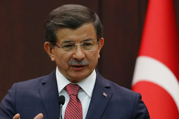 Davutoğlu'ndan İstanbul açıklaması: Demokrasiyi daha fazla yıpratmayın