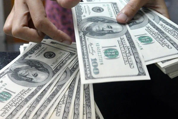 Dolar tekrar yükselişe geçti