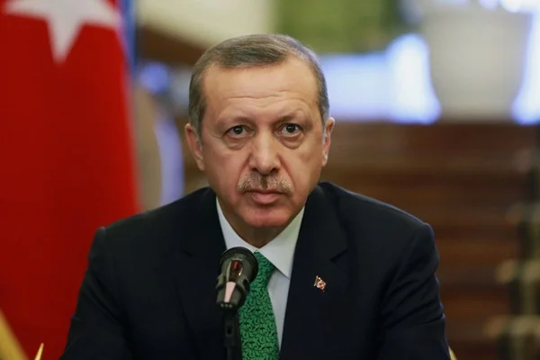 Erdoğan'dan 3 dilde mesaj