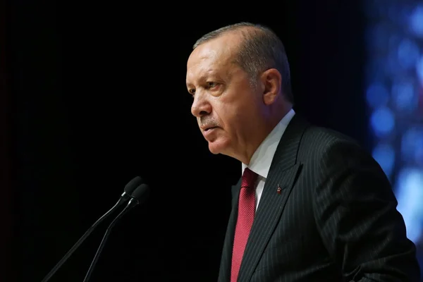 Erdoğan: Türkiye'yi bilim insanları için cazibe merkezi haline getireceğiz