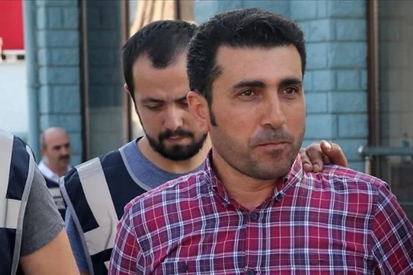 Eski savcı Şanal'a FETÖ'den hapis cezası