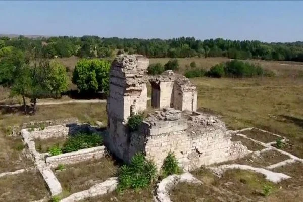 Fatih'in fethe çıktığı sarayın çevresi ören yeri olarak açılacak
