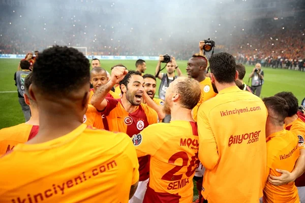 Galatasaray şampiyonluğunu ilan etti