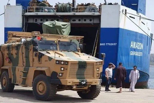 Halife Hafter yanlıları, Katar ve Türkiye'ye ateş püskürüyor