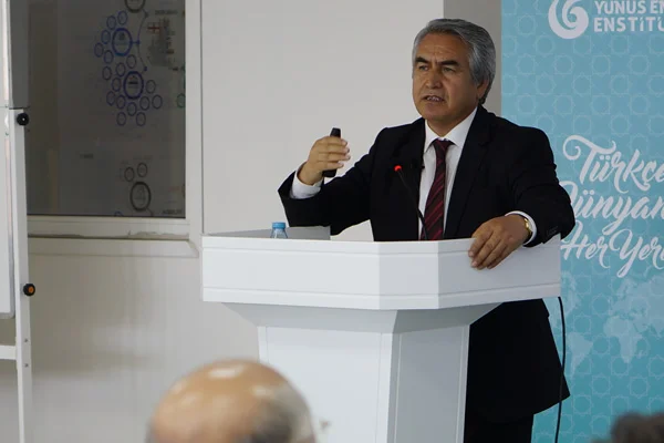'Hepimizin kültürümüzün bir diplomatı olmalıyız'