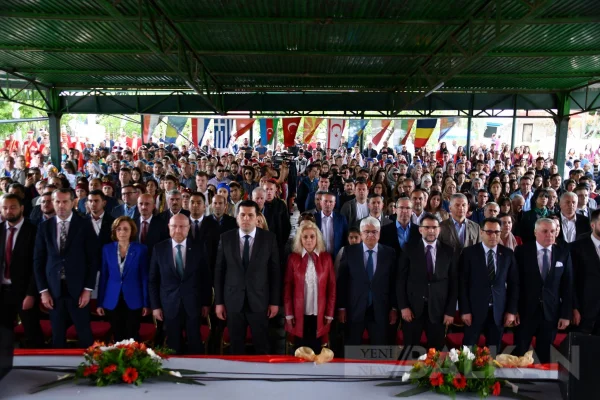Hıdırellez Bahar Şenlikleri Festivalinin Merkezi Töreni Çalıklı'da yapıldı