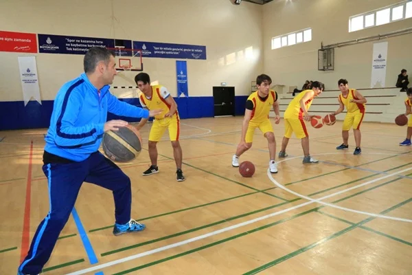 İBB'den çocuklara ücretsiz yaz spor okulu