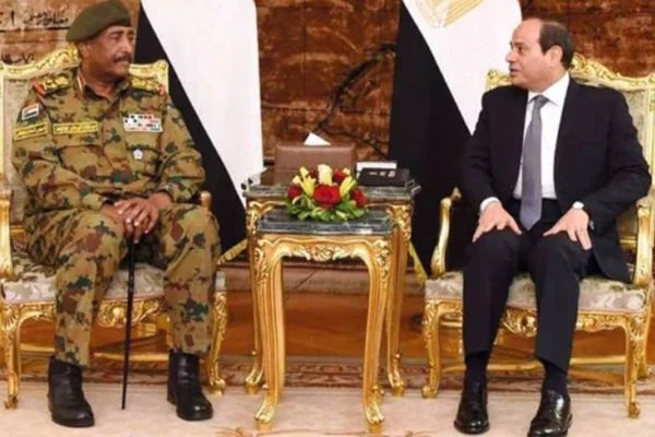 İki darbeci generalin ilk dış gezisi tartışmalara yol açtı: Sudan devrimi el mi değiştiyor?